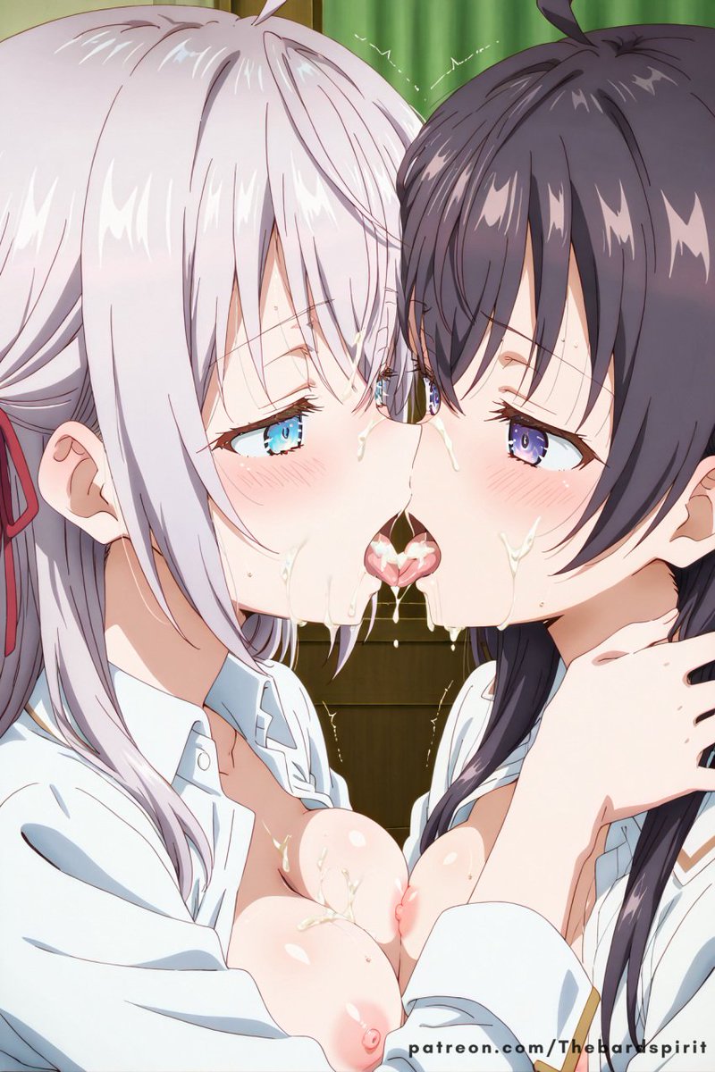 "Despertaste teniendo a ambas chicas lamiendo tu verga con fervor" 

🇷🇺:Qué sucede? Ya no vas a aguantar?~♡ 

🤎Vamos...un pequeño esfuerzo mas~♡

"No pudiste aguantar y te corriste en ellas, acto seguido, ves a ambas besándose y jugando con tu semen en sus bocas"

🤎🇷🇺:Mhhh~♡