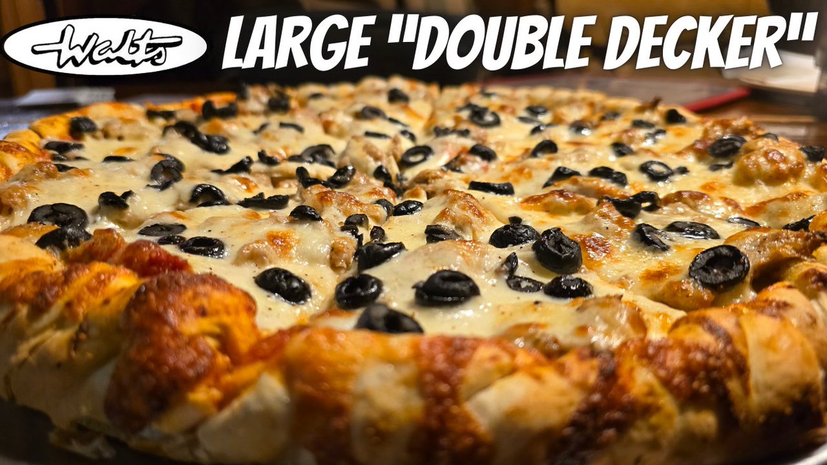 youtu.be/-lsE7om8uyw
Stopped in at Walt’s Pizza in Marion IL to try their much talked about "Double Decker" pizza. If you know me you know I got Italian sausage w/ black olives cause pineapples don't go on pizza. 
#DoubleDecker #Pizza #Marion #WaltsPizza #DaGarbageDisposal