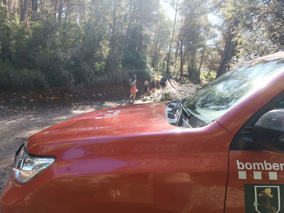 02/02/25 Rescat d'un ciclista BTT, ferit prop de Can mitjans <a href="/OlesaBonesvalls/">Ajuntament d'Olesa de Bonesvalls</a> 
#begues
Intervenen:
☎️ #bomberscat 
Recorda! si➡️👀⬇️ <a href="/112/">112</a> 
🔥🔥🌪️⚡💦➡️☎️➡️1️⃣1️⃣2️⃣