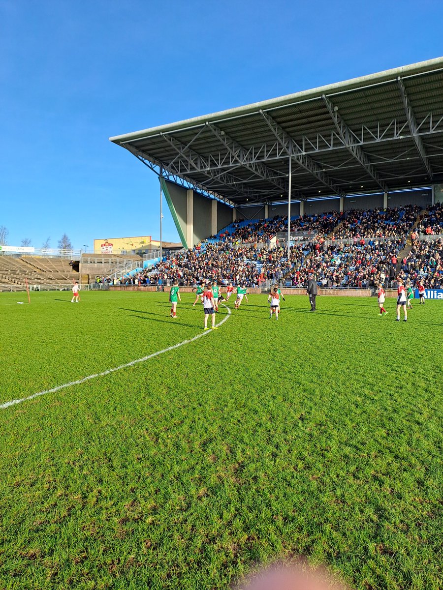 South Mayo Cumann na mBunscol (@mbunscol) on Twitter photo Great to see children from Kilmaine NS and <a href="/cruaiche_ias/">GaelscoilnaCruaiche</a> playing the <a href="/MayoCnmB/">Cum na mBun MhaighEo</a> exhibition games at today's <a href="/AllianzIreland/">Allianz Ireland</a> NFL game between <a href="/MayoGAA/">Mayo GAA</a> and <a href="/Galway_GAA/">Galway GAA Official</a>
<a href="/ConnachtCnamB/">Cumann na mBunscol Chonnacht</a> <a href="/cnambnaisiunta/">Cumann na mBunscol</a> @Co Great to see children from Kilmaine NS and <a href="/cruaiche_ias/">GaelscoilnaCruaiche</a> playing the <a href="/MayoCnmB/">Cum na mBun MhaighEo</a> exhibition games at today's <a href="/AllianzIreland/">Allianz Ireland</a> NFL game between <a href="/MayoGAA/">Mayo GAA</a> and <a href="/Galway_GAA/">Galway GAA Official</a>
<a href="/ConnachtCnamB/">Cumann na mBunscol Chonnacht</a> <a href="/cnambnaisiunta/">Cumann na mBunscol</a> @Co