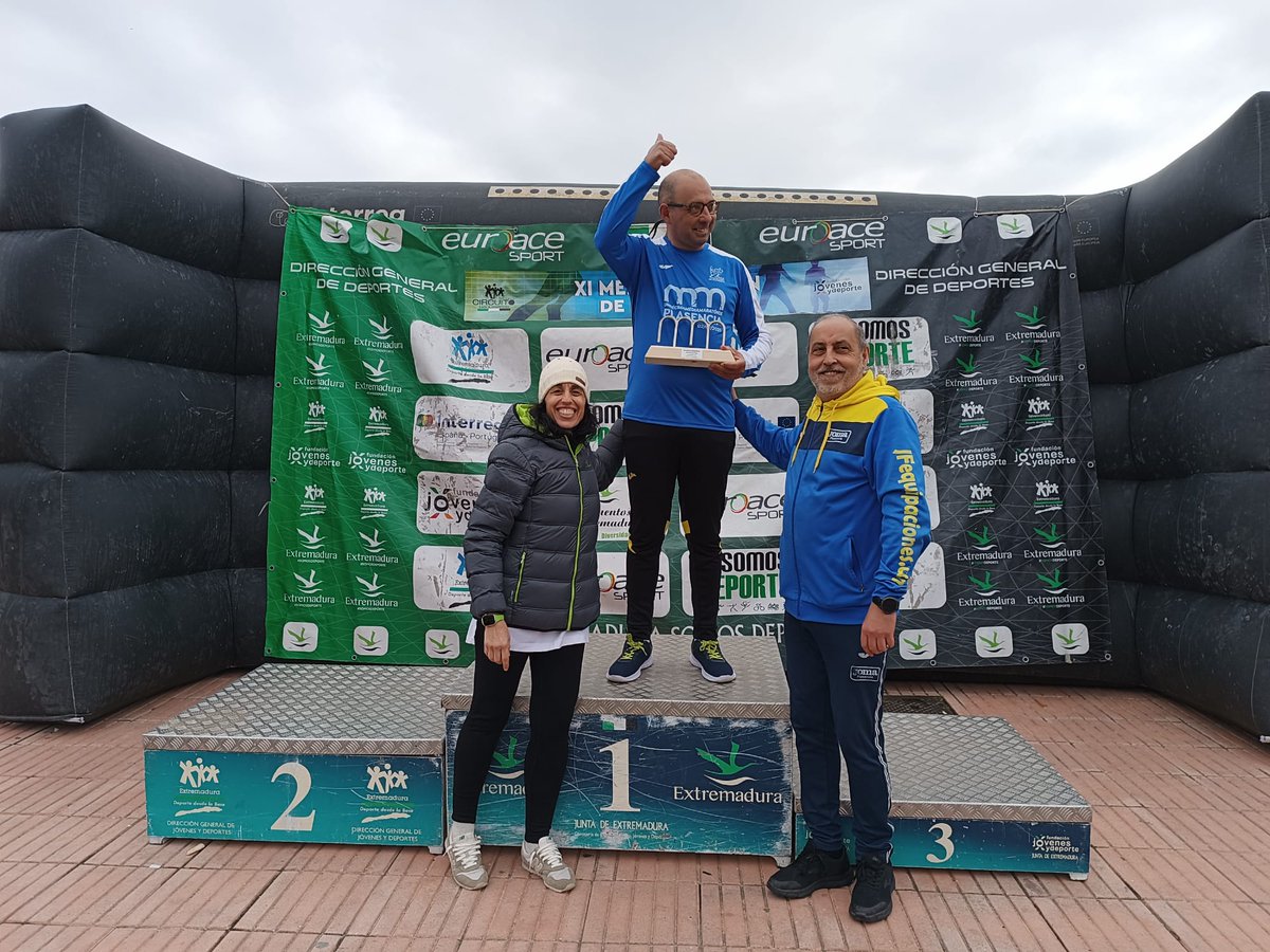 Un año más en la Media Maratón de #Plasencia 🏃‍♀️‍➡️🏃‍♂️‍➡️

Gracias <a href="/AtletasPopPlas/">Atl. Pop. Plasencia</a> por contar siempre con nosotros!!! 😍