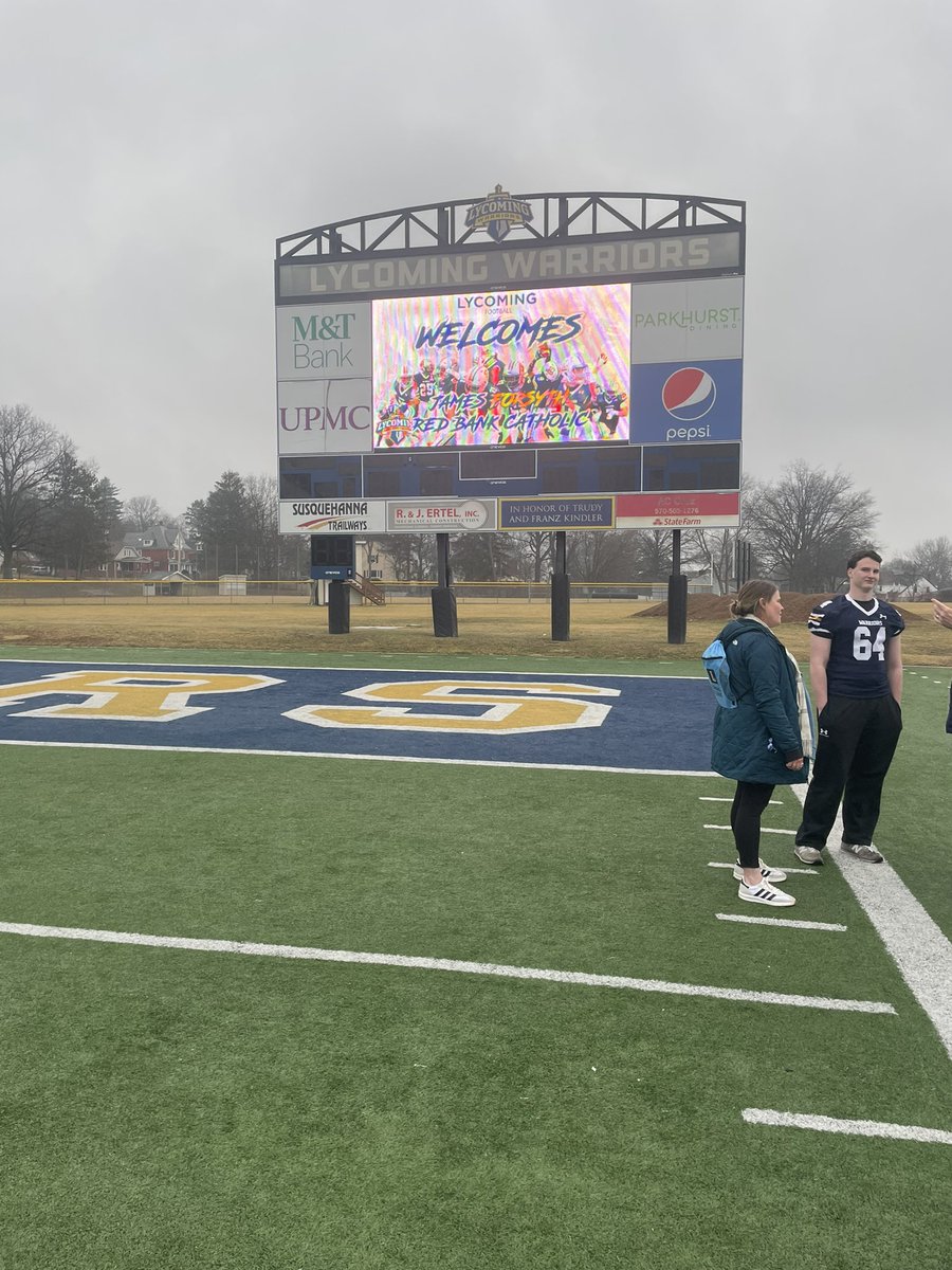 Forsythjames9's tweet photo. Had a great visit at Lycoming on Friday, me and my family enjoyed it a lot! Thanks @CoachNewton_ for inviting me up. @CoachLangeRBC https://t.co/tt7zUyxJjS