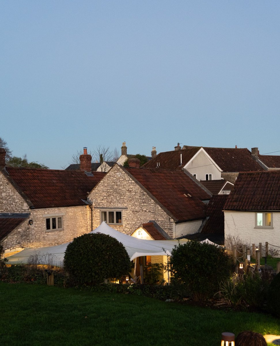 A stunning winter evening at The Litton, nestled in the heart of the Somerset countryside ☀️✨⁠
⁠
#TraditionallyUntraditional #AwardWinning #BoutiqueHotel #DestinationPub #CountryPub #Somerset #TheLitton