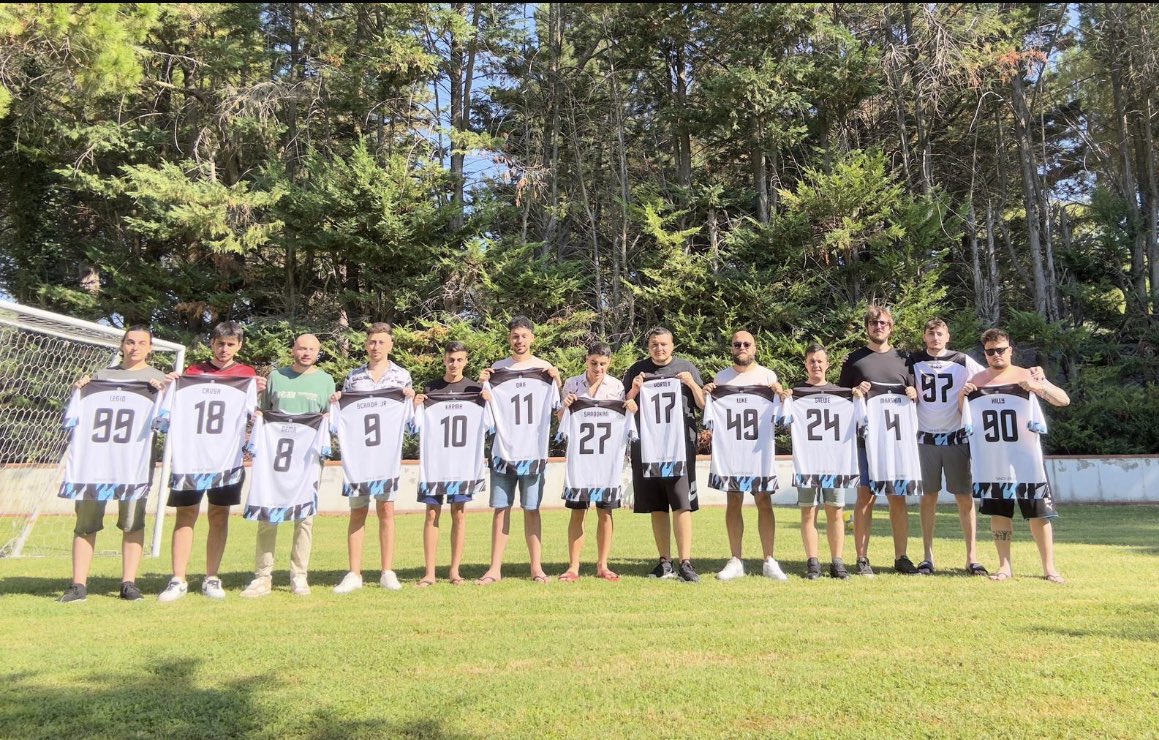 È stato meraviglioso, è stato tutto fottutamente meraviglioso. Fiero e orgoglioso di aver fatto parte di questa grande famiglia, splendide persone in tutto. 
Grazie di avermi fatto capire realmente cos’è il vero pro club. Un giorno torneremo, ne sono certo. Vi voglio bene💙