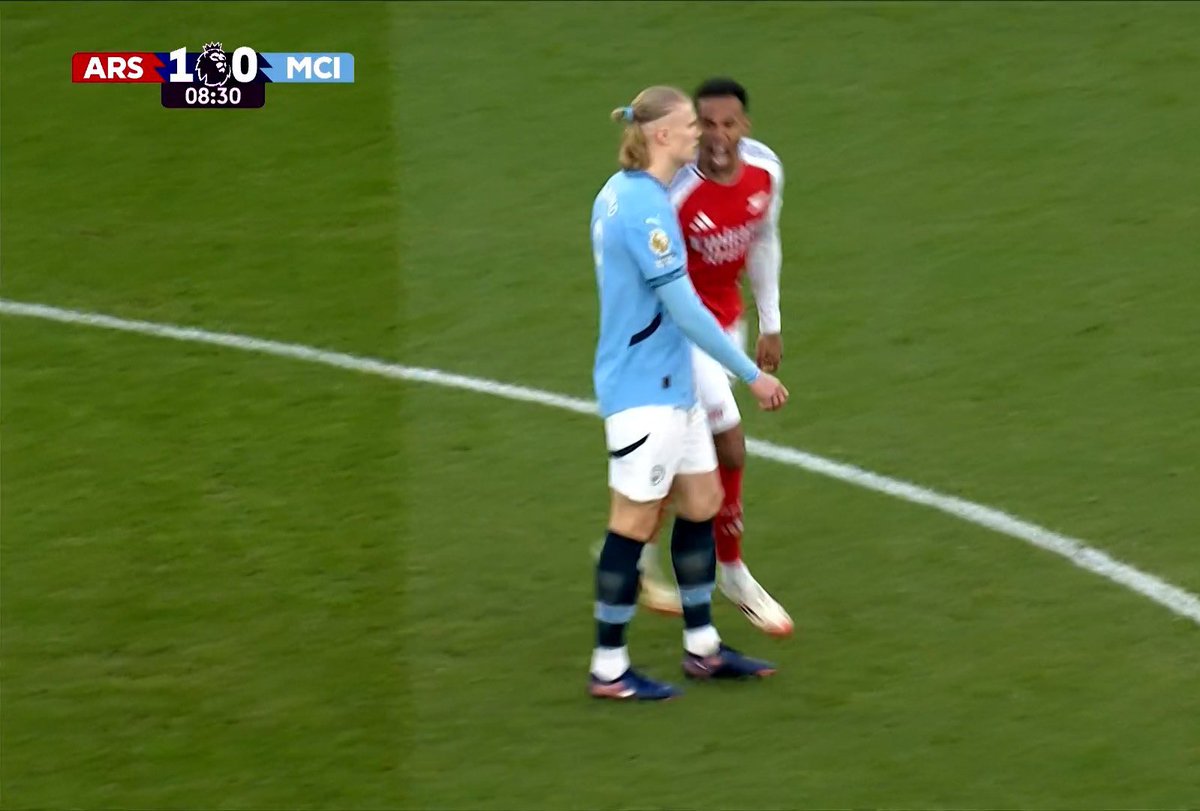 PLCPolice's tweet image. Absolutely disgraceful behaviour from Arsenal tonight. Gabriel celebrating in Haaland’s face!! Lewis-Skelly mocking his celebration too?!! Arteta smiling!!!

It’s completely unacceptable. 
Every single one of them should be fined…

All units to The Emirates!!!
🚨🚨🚨
#ARSMCI