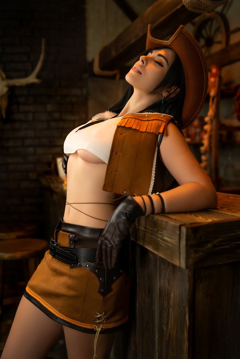 yuniecosplay's tweet photo. Happy Anniversary from Tifa, #finalfantasy7 💟 https://t.co/J2j298H36w