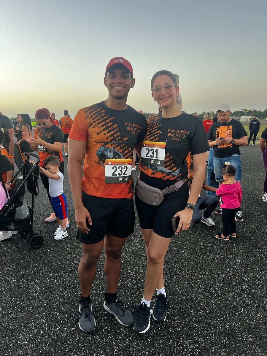 itzjamespeter's tweet image. 5km en 21min y 19 seg nada mal para un principiante y para ser mi primer maratón ✈️🏃🏽♂️ Volando Bajito