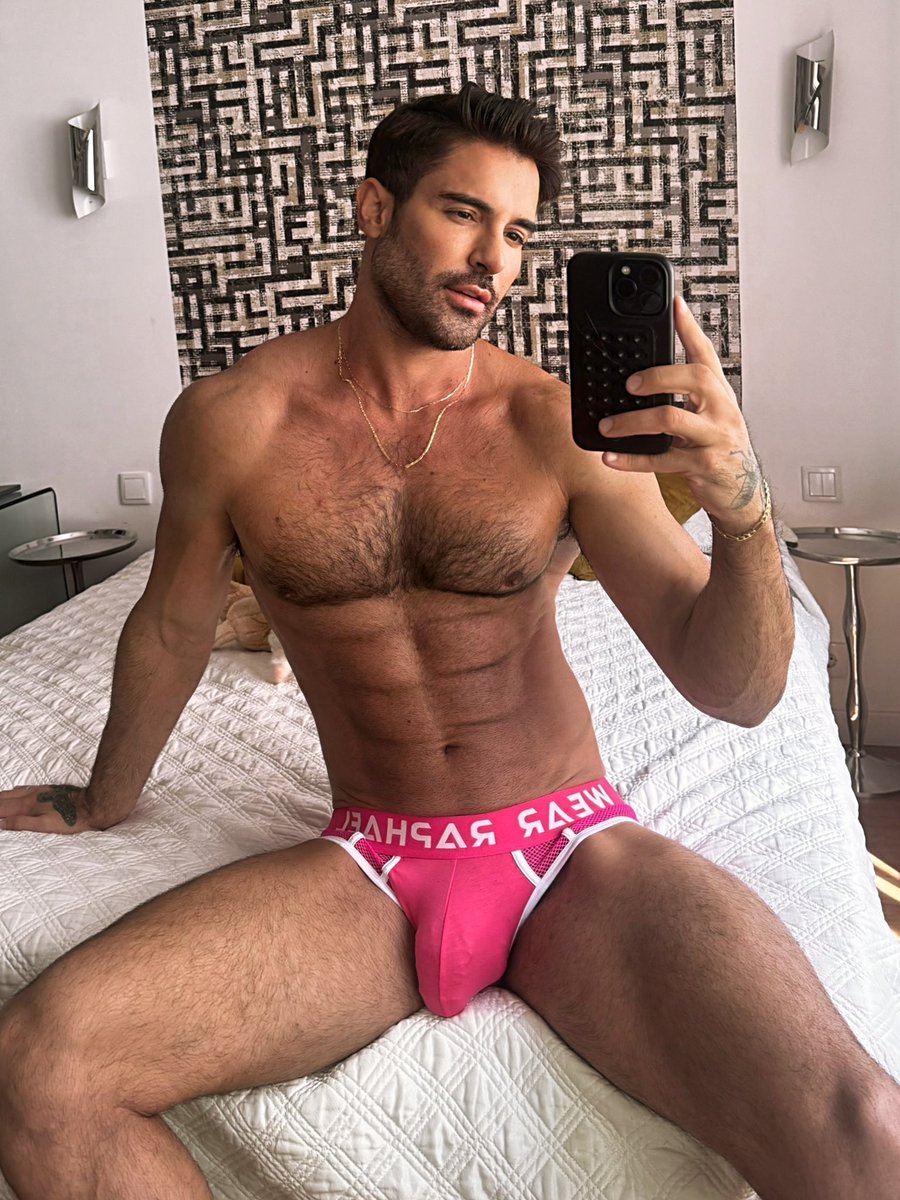 Wear Raphael tweet media