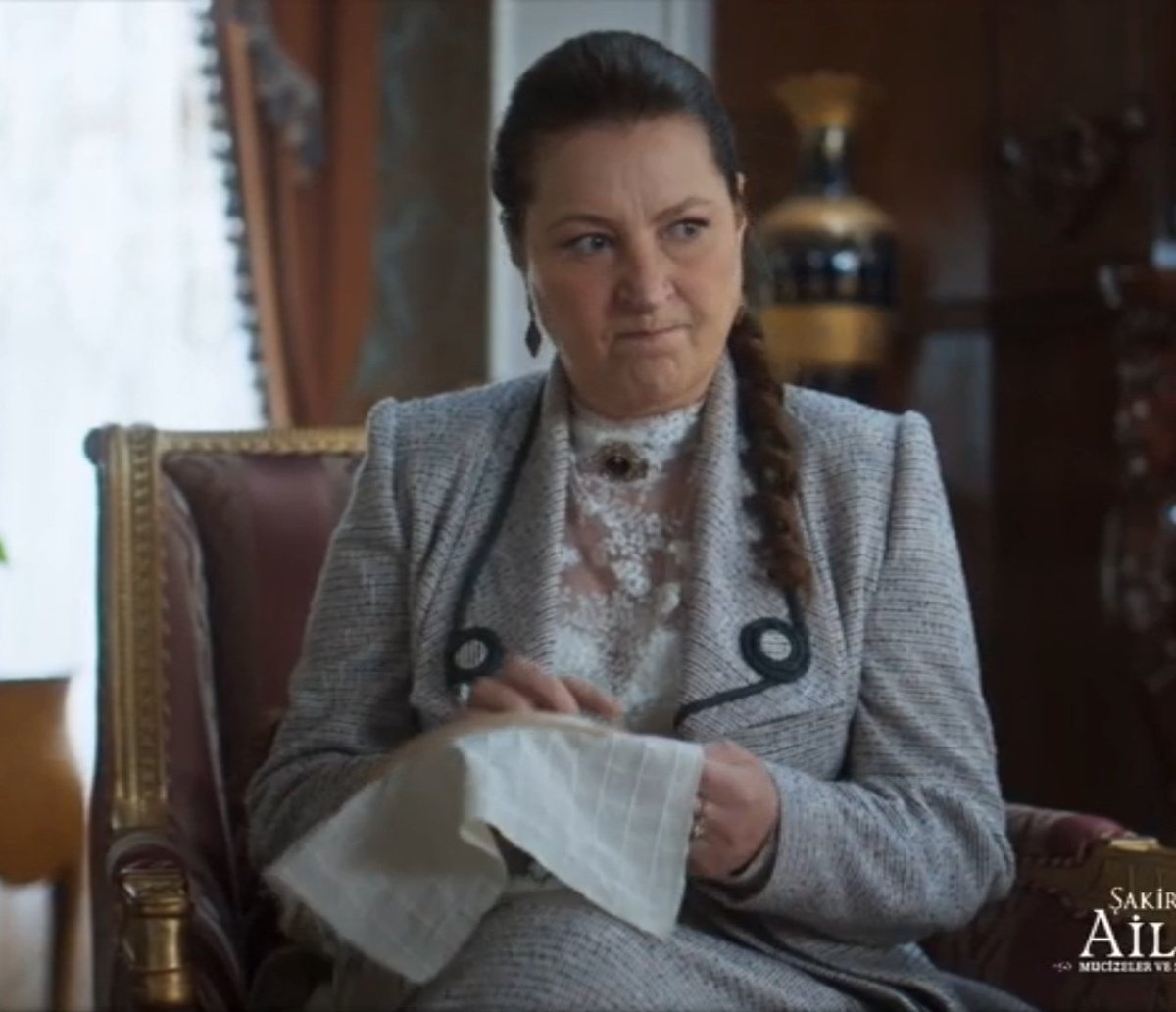 Ismet in bakışlarından ben bile korktum 😱 💥 
#ŞakirPaşaAilesi #Vahideperçin