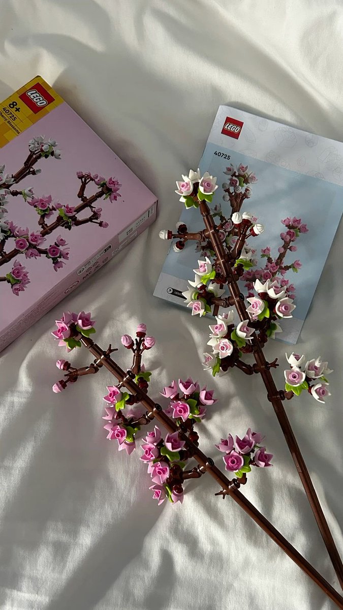 Lego cherry blossoms 🌸