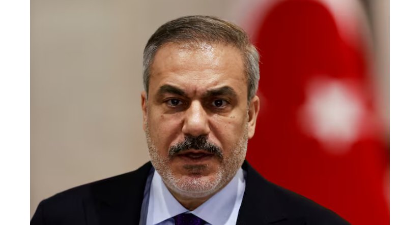 edhgkoa's tweet image. Hakan Fidan:
"Başkan Trump'ın doğru kararı alıp, Suriye'deki Kürtlerle işbirliğine son vermesini umuyoruz. Bu açık bir yaradır ve bir an önce kapatılması gerekiyor."
#DefendRojava