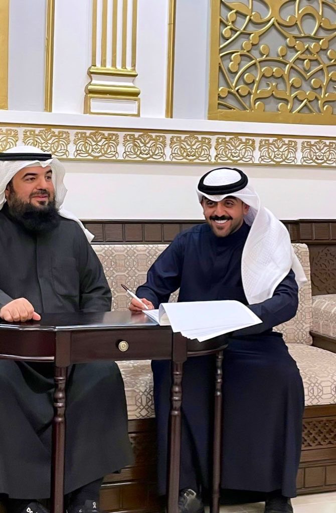 Bn2662's tweet photo. لحمدلله الذي بنعمته تتمّ الصالحات 
     تم بحمد الله و فضله عقد قران 
                      
                       اخي 
(  سليمان ناصر الحزيم الشمري  ) https://t.co/Tt3PRz8SKP