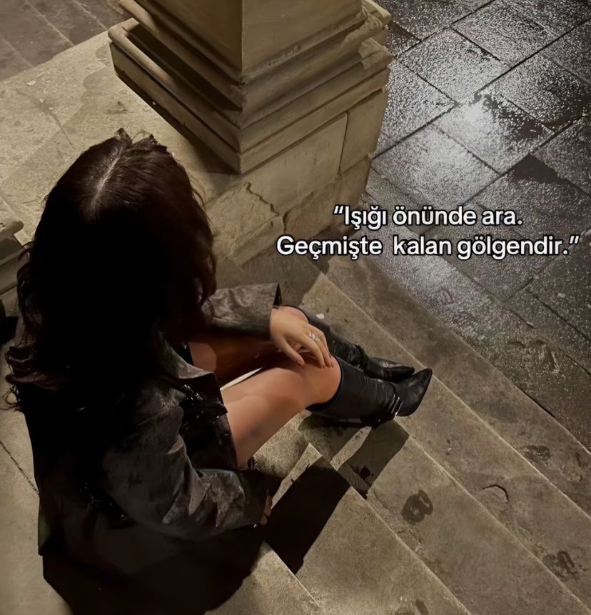 Alya (@alyareckles) on Twitter photo 