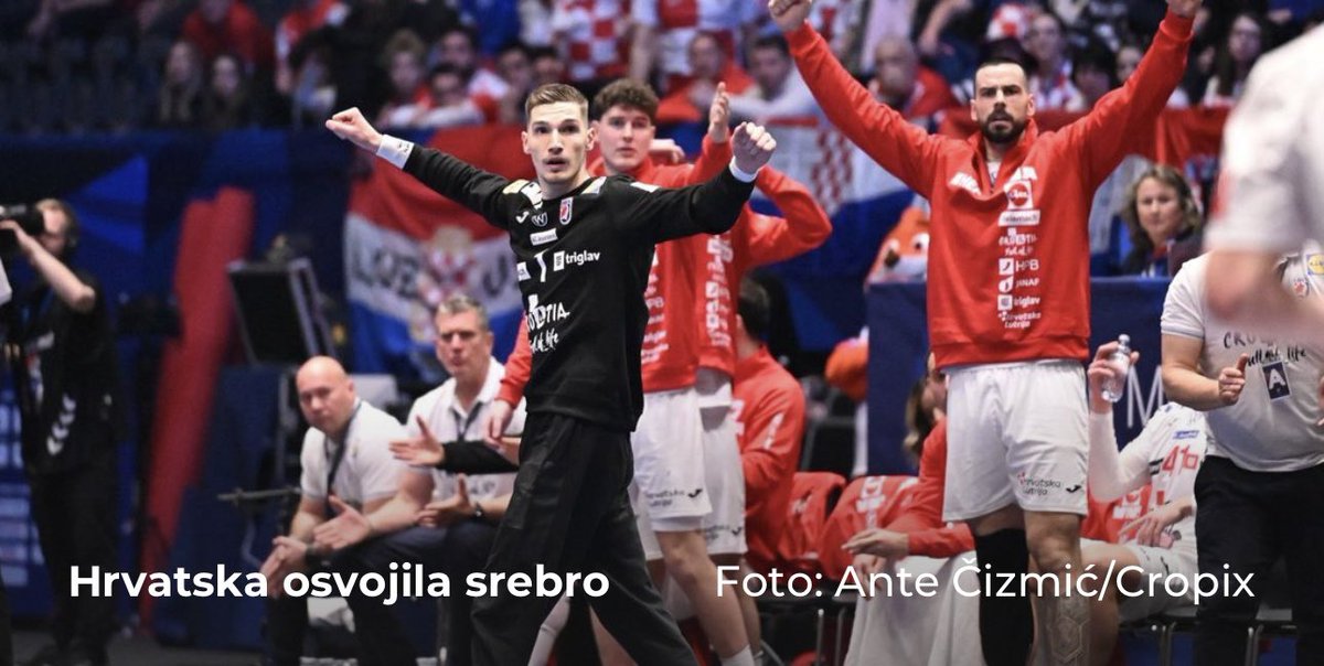 Srebro je naše! Hvala vam, naši, što ste nas opet ujedinili i činili ponosnima! Hvala, Kapetane, za sve ove godine! Nedostajat ćeš nam! Congratulations, Denmark - well deserved. And my hat off to Nielsen the goalie. Sutra zaslužena ludnica u Zagrebu! <a href="/HRS_CHF/">Hrvatski rukometni savez</a> #IznadSvihHrvatska