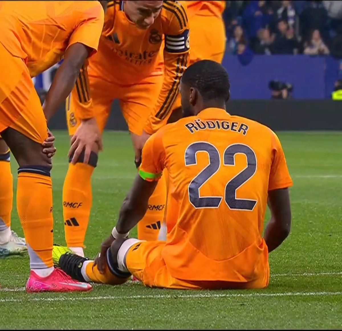 🚨🚨🚨𝐁𝐫𝐞𝐚𝐤𝐢𝐧𝐠:  Antonio Rüdiger is expected to be OUT  for 20 days