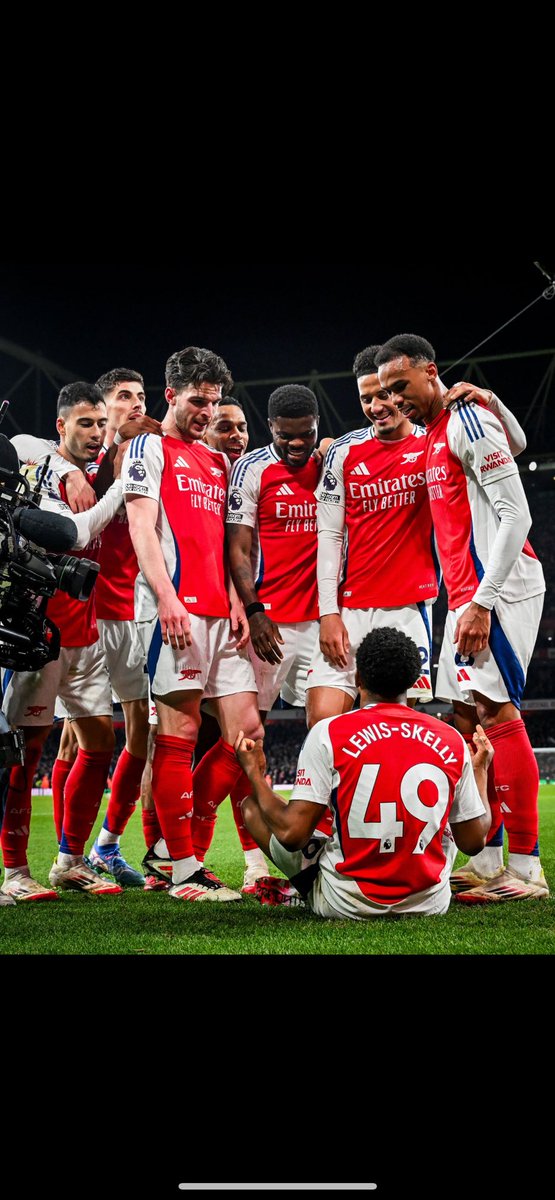 Mike Newman tweet media