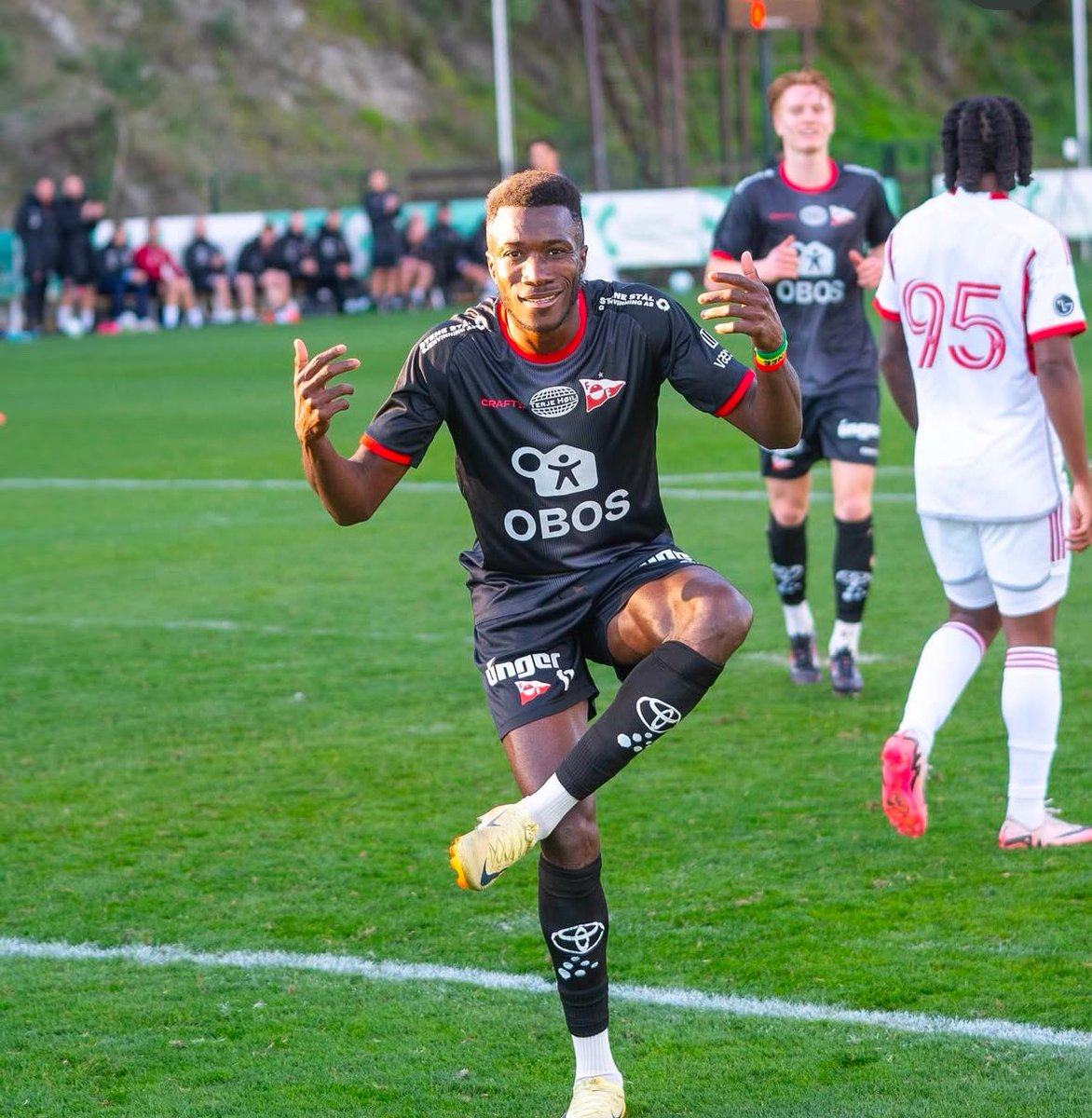 NorwegianSpursy's tweet image. 🚨• Fredrikstad are selling Maï Traorè to @Official_NCFC 🇬🇳!

• According to @frblad and @StianWahl , Fredrikstad is close to selling Guinean striker Maï Traorè to League 2 club Notts County🏴󠁧󠁢󠁥󠁮󠁧󠁿

• Traorè only joined Fredrikstad last winter, and ends his Fredrikstad career with…