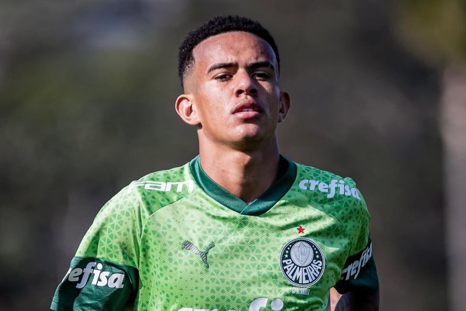 São Paulo age na surdina e acerta a contratação de volante com passagem pelo Palmeiras