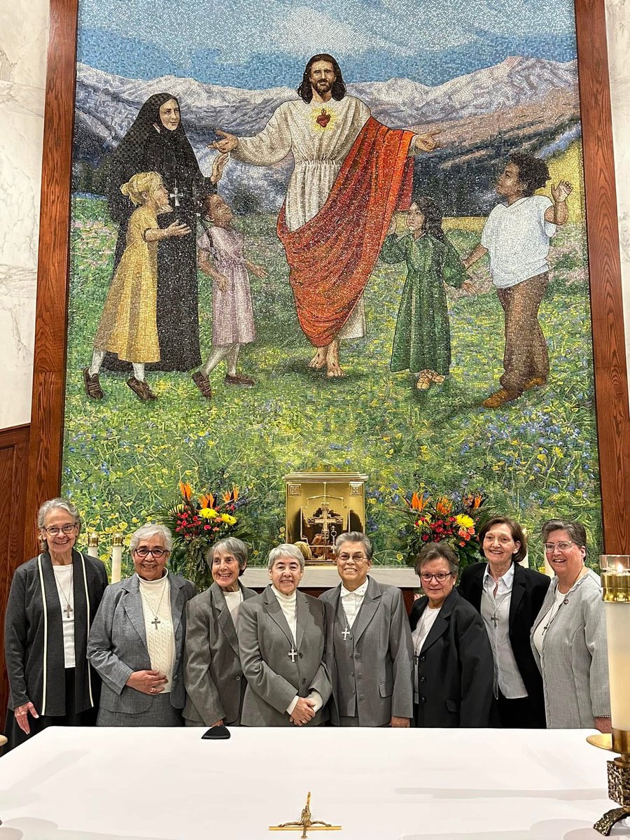 mcshrine's tweet photo. Happy World Day of Prayer for Consecrated Life!

Today and everyday we celebrate the Missionary Sisters, Brother Jude O.F.M. Cap who is on our staff, and the religious men and women who serve the Shrine in so many capacities 💙🙏 

#cometocabrini https://t.co/YVAz8mpDYK