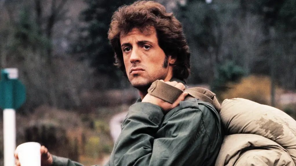RanesHook's tweet image. Nothing is over here at the 2nd quarter of the #NoFootballNoProblem Action Movie Marathon with FIRST BLOOD! #SylvesterStallone is the iconic John J. Rambo, who wages war on a corrupt local police force, and boring Sundays with no football! youtube.com/watch?v=oXngES…