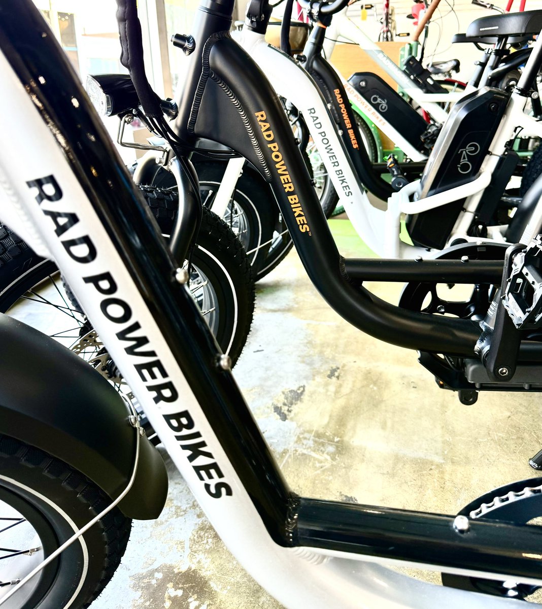 bikeshopsm's tweet image. RADPOWER E BIKES @bikeshopsm #radpowerbikes #ebikes #santamonica #bikeshop #sales #service #cargobikes #foldingbike #radrunner #radrunnerplus #radwagon #bikerepair #bikeassembly #biketuneup #venicebeach #losangeles #veniceelectriclightparade