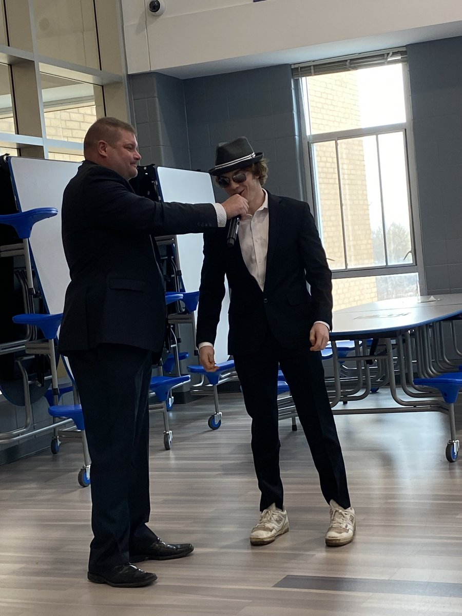 LakesFootball1's tweet image. More draft pics…