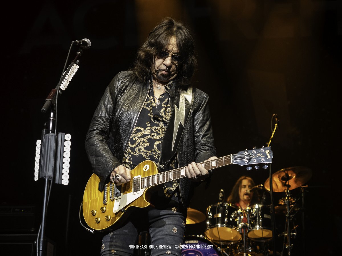 NERockReview's tweet image. Ace Frehley at Mohegan Sun Arena
Uncasville, CT - January 31, 2025

More photos &amp;amp; show coverage: northeastrockreview.com/ace-frehley-wi…