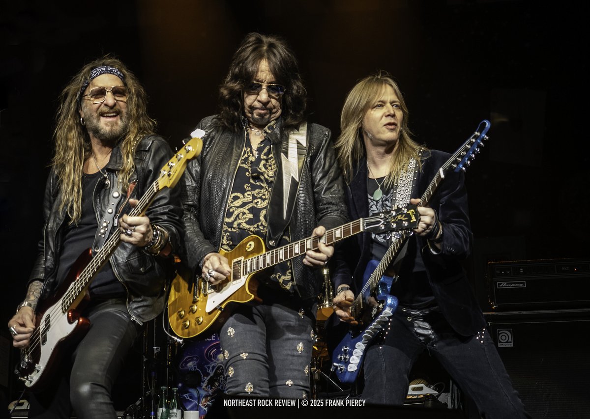 NERockReview's tweet image. Ace Frehley at Mohegan Sun Arena
Uncasville, CT - January 31, 2025

More photos &amp;amp; show coverage: northeastrockreview.com/ace-frehley-wi…