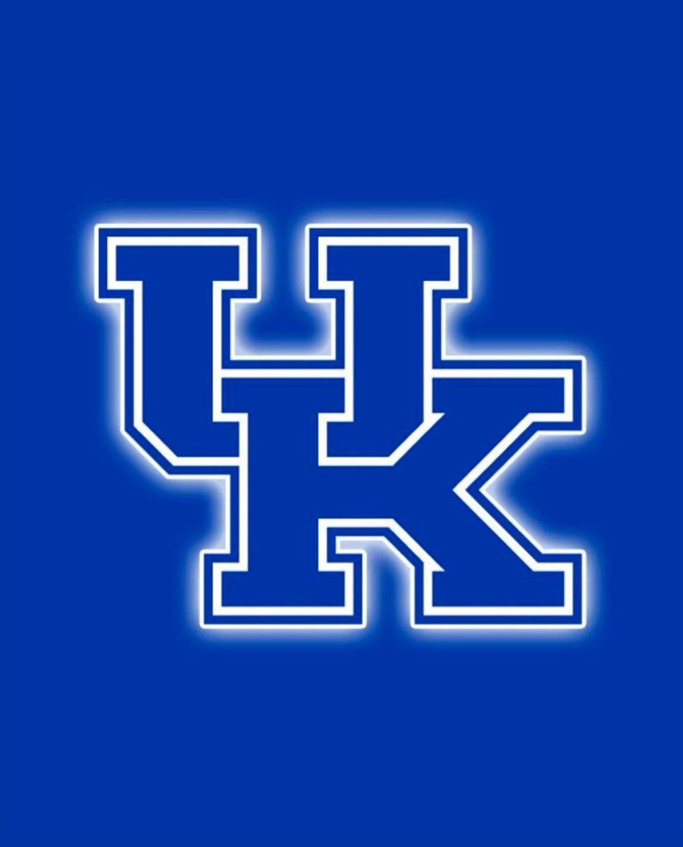 jadynwilliams22's tweet image. After a great conversation with @vincemarrow I am #BLESSED to receive my 1st Sec offer from University of Kentucky 💙 !  #AGTG #BBN @UKFootball @RecruitMTFB @CoachBuffano @CoachShanefelt @CoachNMoore @EdwinGlick @CoachTMcGuire1 @AllenTrieu