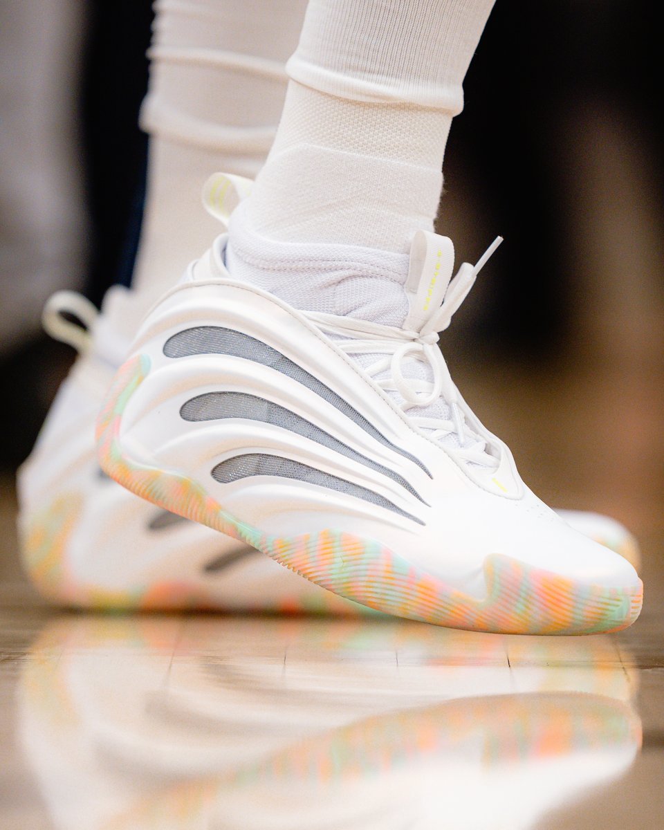 Harden Vol. 9 “3SSB”

<a href="/adidasHoops/">adidas Basketball</a> | #ClipperNation