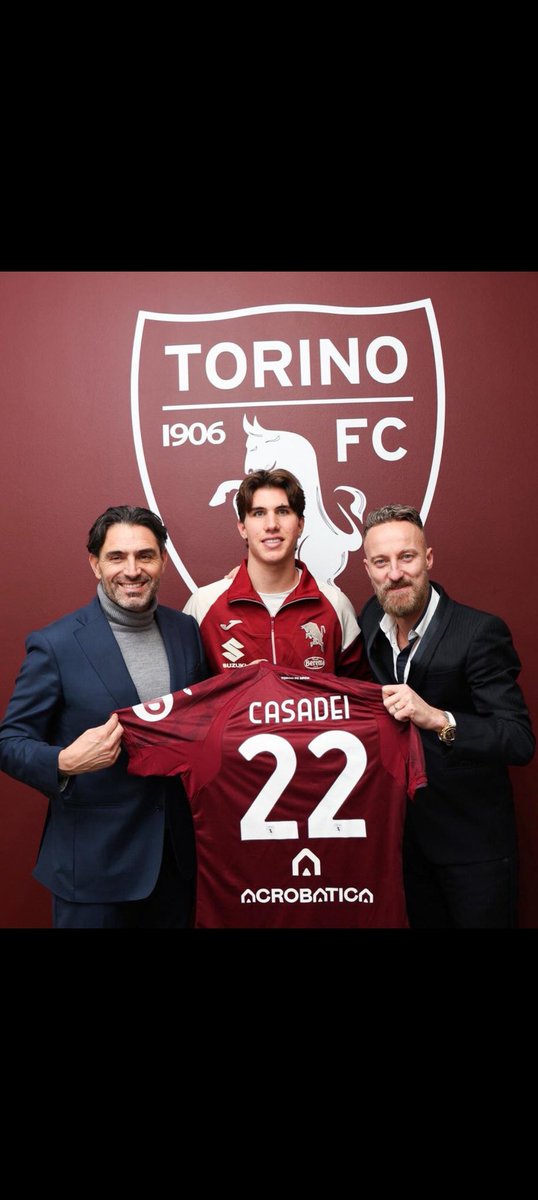 Comunque 2,2 milioni più Iva di commissioni a Dj Francesco non le avrei date nemmeno io, per principio.