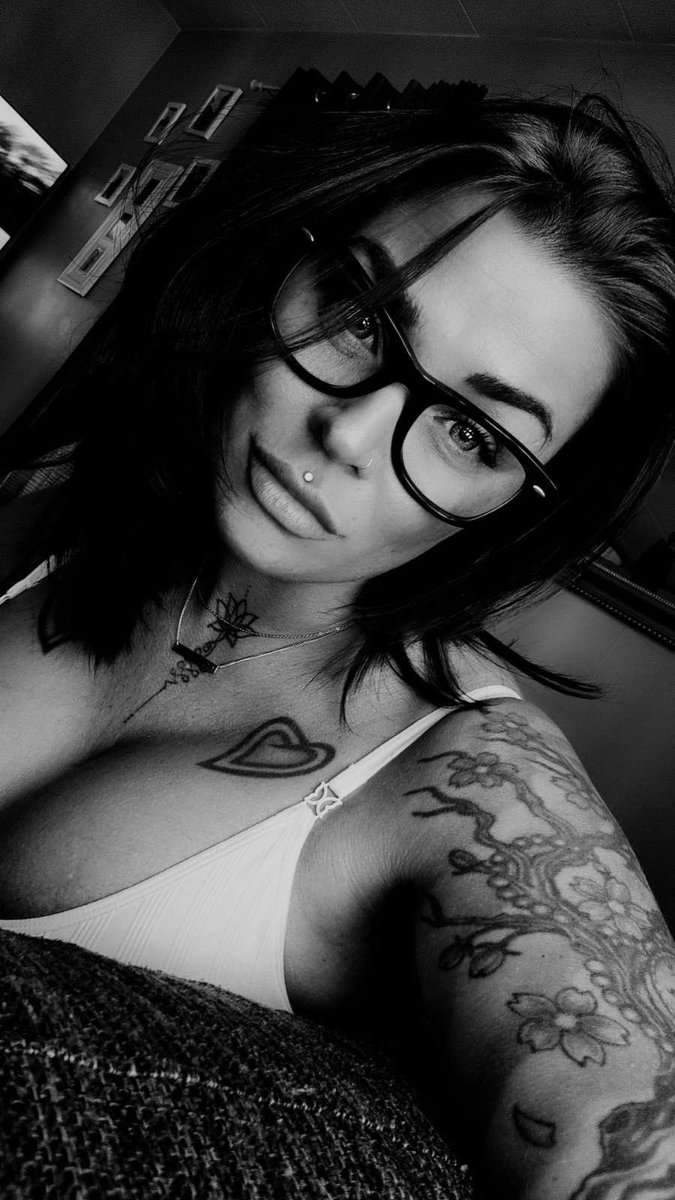 inkedswe's tweet image. 💦👅🌶️