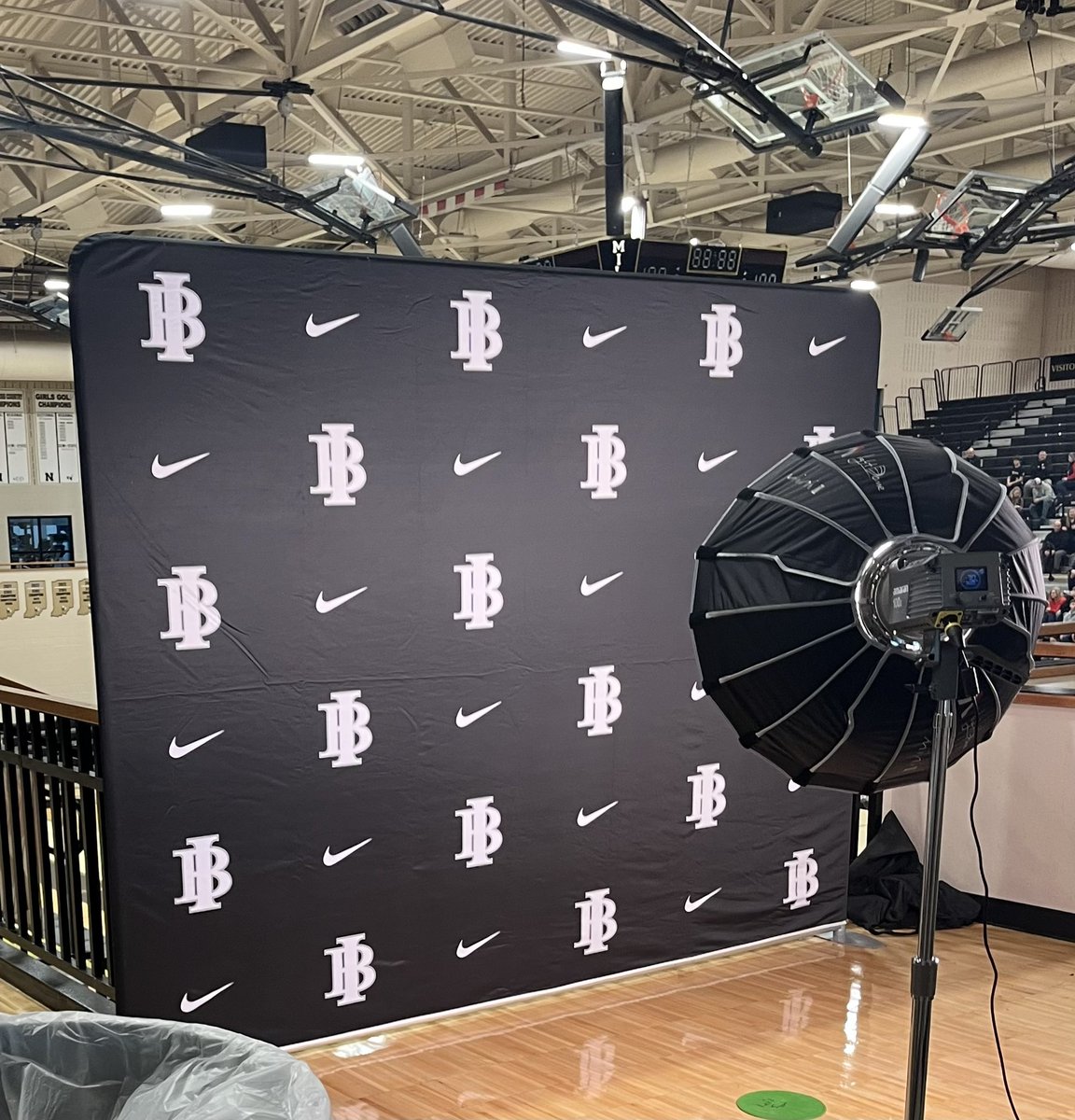 Jayden Phillips (@jayphillips237) on Twitter photo Huge thanks to the Indiana Bulls for hosting an amazing event. I learned the importance of being apart of the Bulls Family and about the recruiting process. Super pumped to be apart and Coach at such a prestigious program.
<a href="/Bullsnorth2027/">Indiana Bulls North- Phillips</a> <a href="/IN_Bulls2027/">Indiana Bulls 2027</a> <a href="/IN_BullsNorth/">Indiana Bulls North</a> Huge thanks to the Indiana Bulls for hosting an amazing event. I learned the importance of being apart of the Bulls Family and about the recruiting process. Super pumped to be apart and Coach at such a prestigious program.
<a href="/Bullsnorth2027/">Indiana Bulls North- Phillips</a> <a href="/IN_Bulls2027/">Indiana Bulls 2027</a> <a href="/IN_BullsNorth/">Indiana Bulls North</a>
