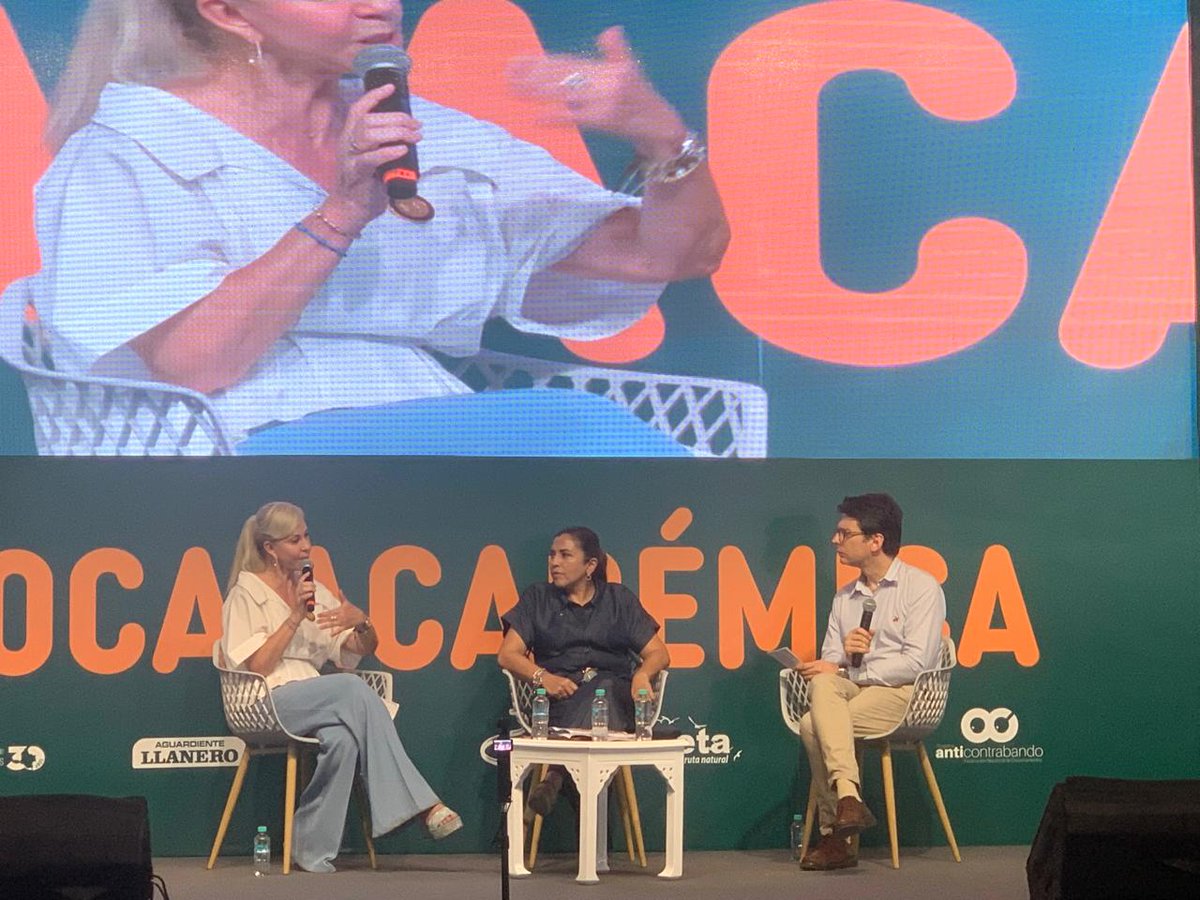 YamitPalaVilla's tweet photo. En #ExpoMalocas conversamos con las gobernadoras @DilianFrancisca y @RafaelaCortesZ sobre la integración entre la Orinoquía y el Pacífico y el sueño persistente de conectar las dos regiones sin pasar por Bogotá. Pueden ver nuestro diálogo aquí https://t.co/J9qk6qVbDw @fndcol https://t.co/V8MoQbz6kR