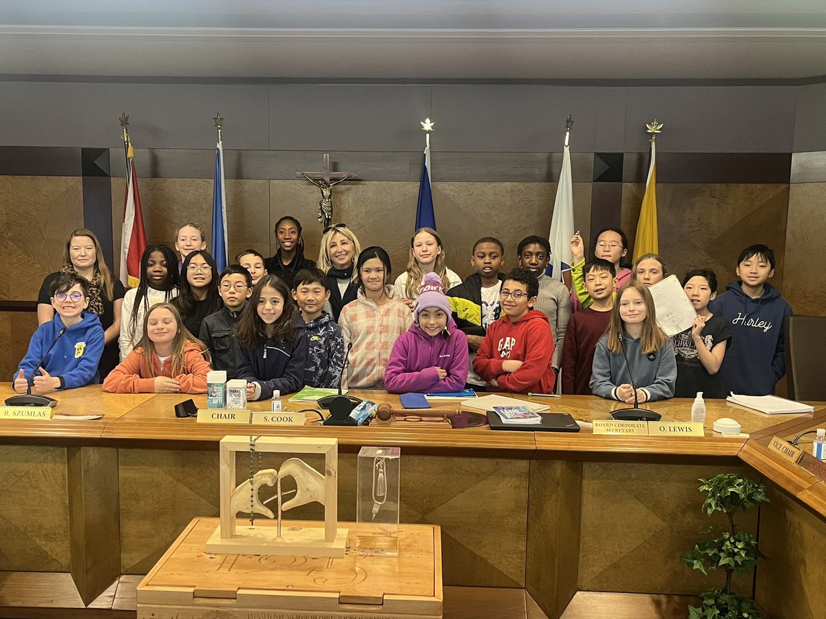 Spending time with St. Luke school students and Campus Calgary determining if our city is thriving or surviving. These exceptional students proved that we are thriving! You are exactly what makes my role so uplifting and inspiring. What a gift! @CCSD_edu