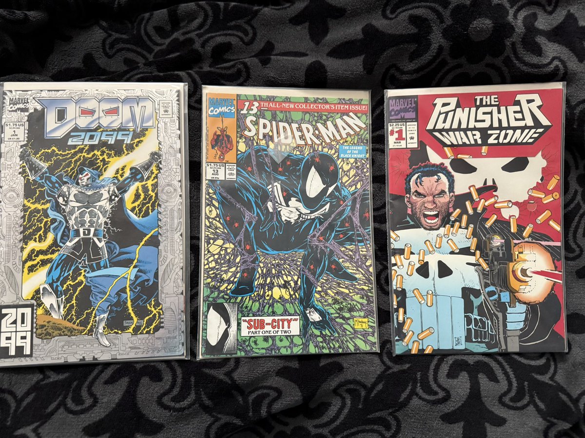 Found these in an antique shop. Pretty happy with this lil haul <a href="/Marvel/">Marvel Entertainment</a>