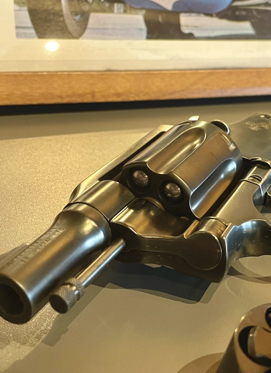 KaoMocha's tweet image. C-tec の弾頭ダミー。店員さんと「やっぱディテクティブは鉛色の方でしょ」で一致。実店舗楽しい😙

#toyguns 
#replicaguns 
#ctec