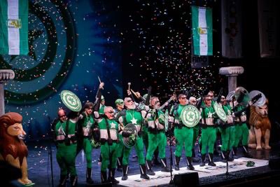 obepadul's tweet image. @AytoPadul  Granada y El padul x bandera. Com mi chirogota Capitan Andalucia en semifinales del carnaval de Cordoba