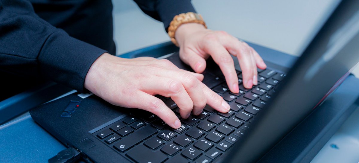 Esko tukee nyt harvinaissairauksien Orpha-koodien kirjausta. ICD-10 diagnooseille voidaan kirjata Eskoon yksi tai useampi Orpha-koodi tarkentamaan diagnoosia. 
Orpha-koodisto on harvinaissairauksien luokittelun kansainvälinen koodisto.
#esko #diagnoosi #orpha #kirjaaminen