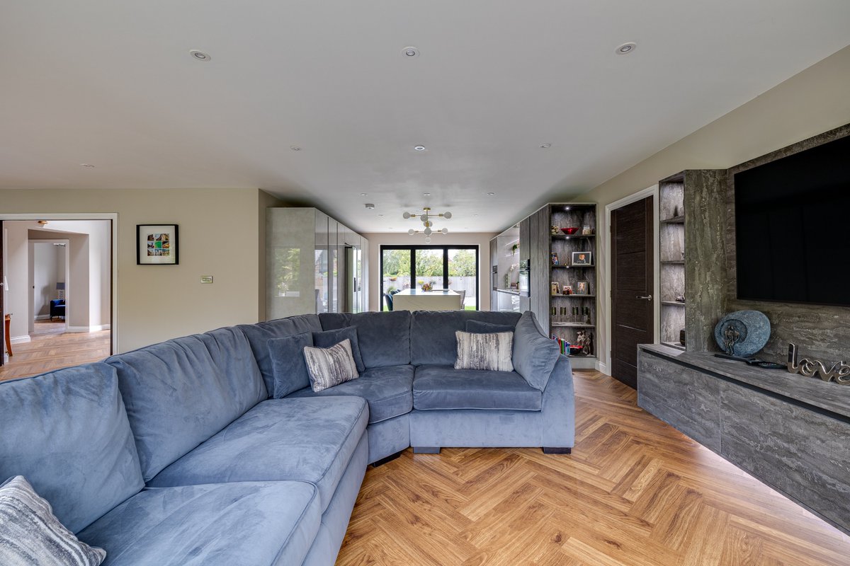 CBHomesUK's tweet photo. How much does it cost to build your own home? Find out using our self-build calculator: https://t.co/8yTkgN4CNq
#cbhomes #selfbuild #selfbuildcosts #buildingyourownhome #selfbuildcheshire #cheshire https://t.co/O26Xi8Hyyp