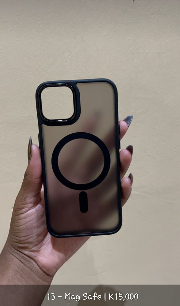 Hannahkafulla's tweet image. My friend is selling this cute phone cases 😍  , prices are indicated 

Retweet her buyer  might be on your timeline🥺❤🤝