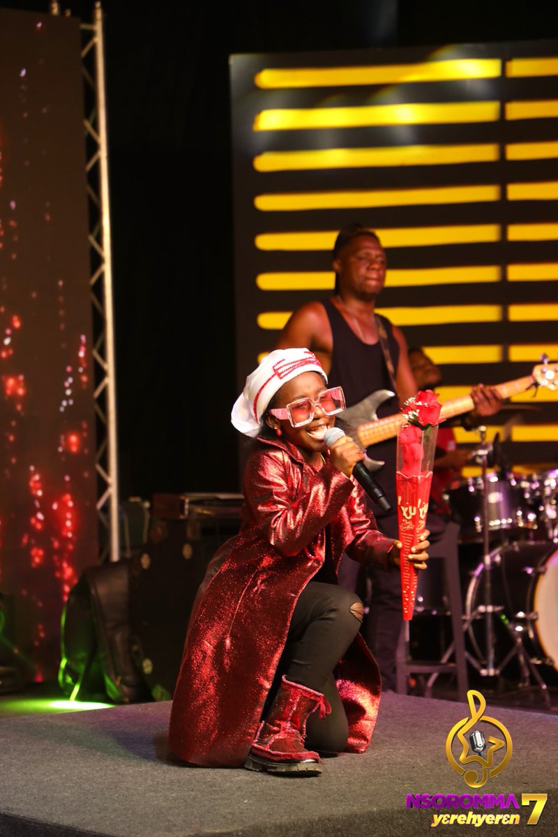 adom_tv's tweet photo. Photos of Queen Assy during her performance. To vote for Queen Assy dial *713*208# on all networks

#Nsoromma7
#Nsoromma
#Yerehyeren https://t.co/p78TBFp9Rg