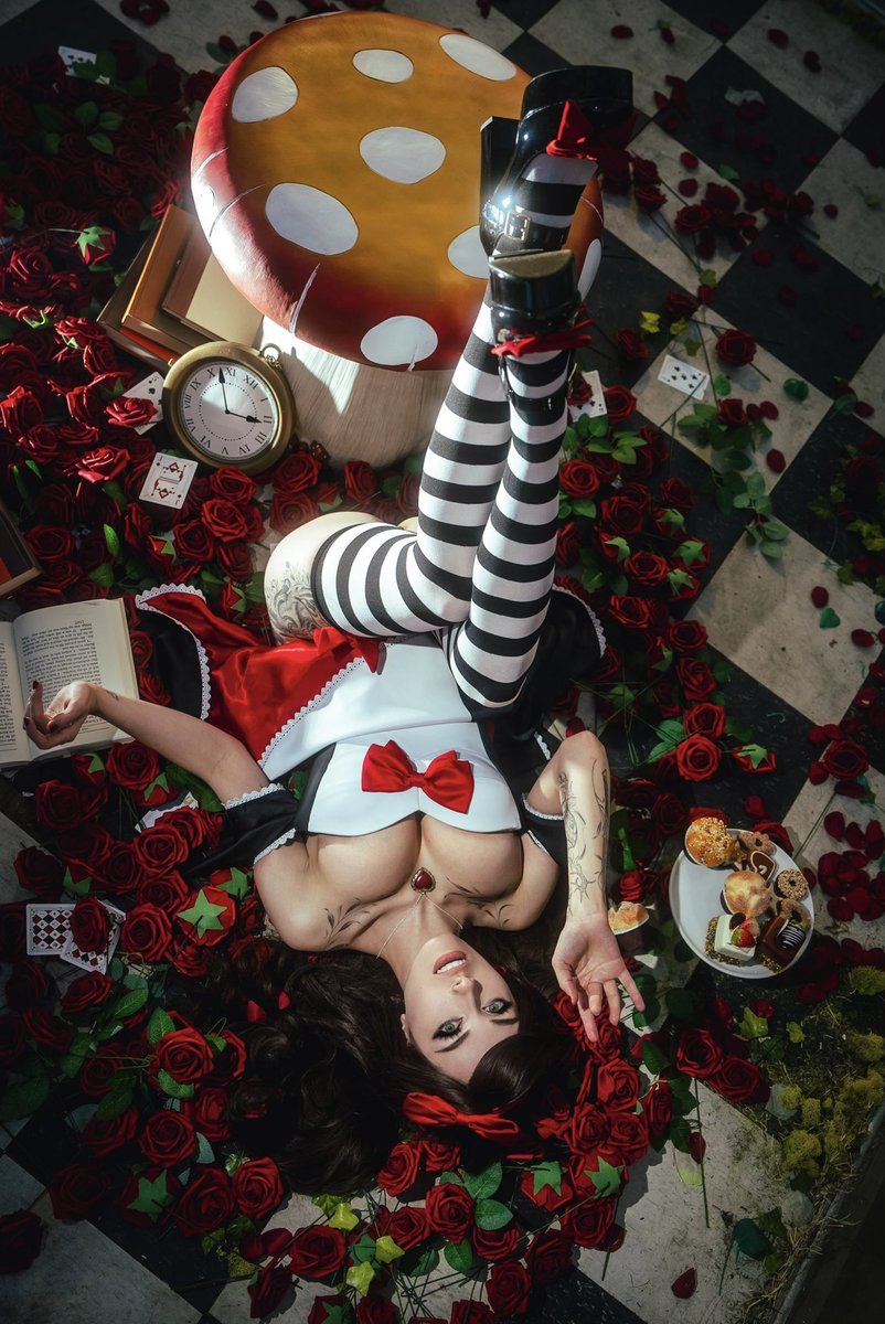 Slowly falling down the rabbit hole 🐇