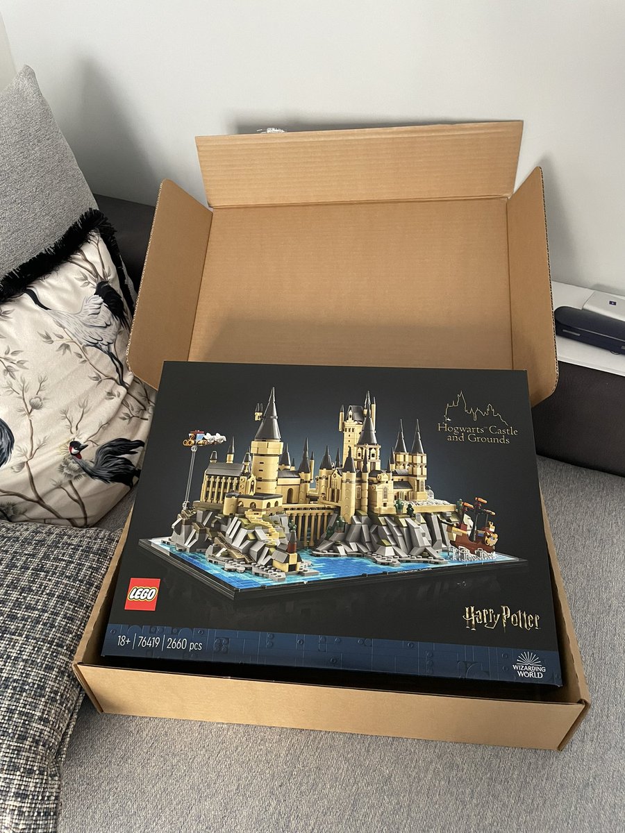 Гляньте, что моя женщина мне подарила, это отвал всего 🤩