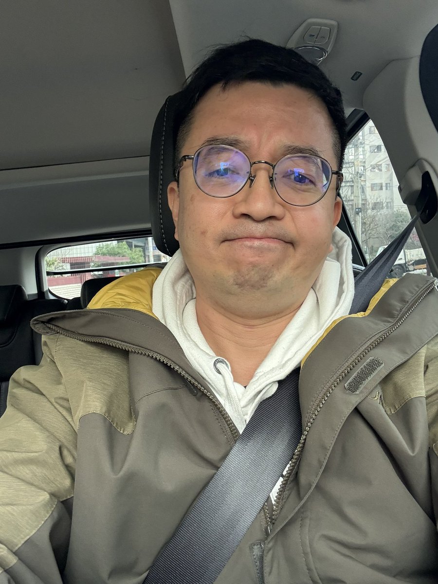 為啥上班日去看櫻花，還要大排長龍⋯🫠🫠🫠
#大家都不用上班嗎
#天元宮