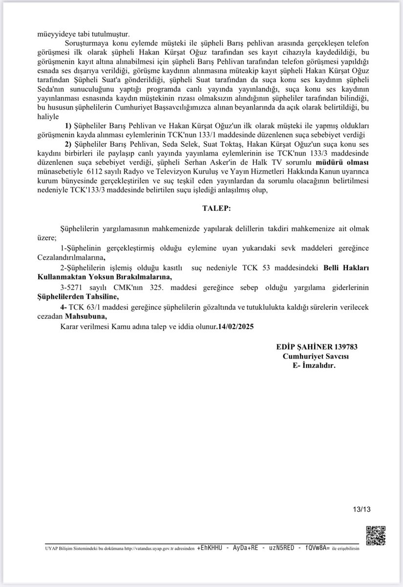 ersozhuseyin's tweet photo. Gazeteciler Suat Toktaş, Kürşat Oğuz, Barış Pehlivan (@barispehlivan), Seda Selek (@SedaSelek1) ve Serhan Asker hakkında hazırlanan iddianame Asliye Ceza Mahkemesi’ne gönderildi.

İsnat edilen suçlar, bu suçlara karşılık gelen ceza miktarı ve suç işleme kastıyla değil, “güncel bir olaya dair” gazetecilik refleksiyle yapılmış olan haber gözönüne alındığında, bırakın tutuklamayı, gözaltına alınmalarını gerektirecek bir hukuki nitelendirmenin dahi söz konusu olmadığı net bir şekilde ortaya çıkmış oldu.

Buna karşın Halk TV GYY Suat Toktaş tutuklu, diğer gazeteciler hakkında ise ağır adli kontrol tedbirleri uygulanmaya devam etmekte.

Bu aşamada Asliye Ceza Mahkemesi’nin iddianameyi kabul kararı sonrasında, hem tutuklamanın hem de adli kontrol tedbirlerinin kaldırılması konusunda tensip ara kararıyla bir karar vermesini ve duruşma gününün belirlenmesini bekliyoruz.
#HukukGüvenliği #HukukDevleti #İfadeHürrüyeti #BasınÖzgürlüğü