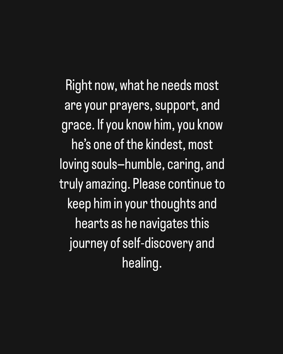 loneamorphous's tweet photo. Thanks for all the support. 💚

-Amorphous' family https://t.co/oxviLGeawp