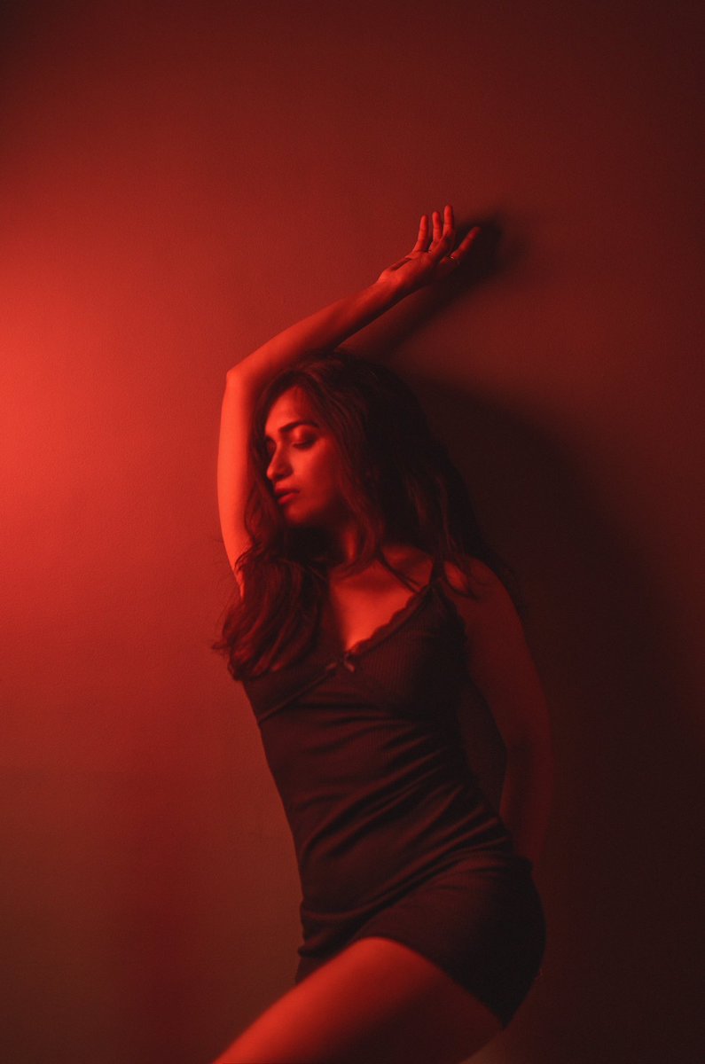Woman in Red 

#portraitphotography