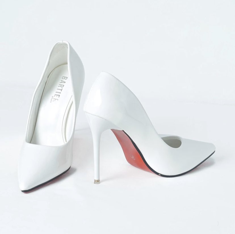 dazedmoon07's tweet photo. @45Rb WTS Bartier Official
[BRAND NEW, boxnya kebuang, cma sarung nya aja]
Cleo Heels 11cm in White
Size: 37 (23,5cm)
Harga: 299rb 
Dom: Surabaya, Jatim
Alasan dijual: salah beli size, kebesaran g bs dipake😭

Bs req 🍊 (+admin 2rb) 
#zonauang https://t.co/tRClZqD90c