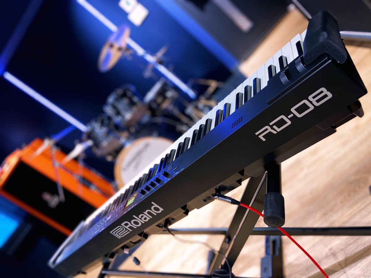 【レンタル機材】
🎹Roland RD-08
￥330/1h

他にもレンタル機材を多数ご用意しております☺️
皆様のご利用をお待ちしております。

#STUDIONOAH 
#スタジオノア 
#Roland